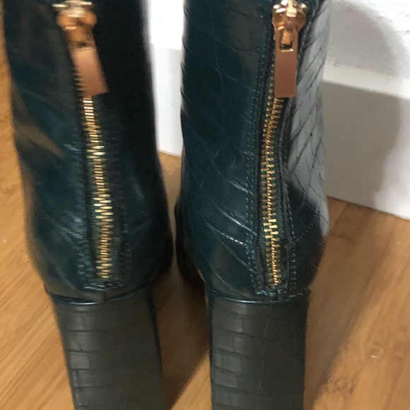 Green heeled booties - Picture 3 of 5